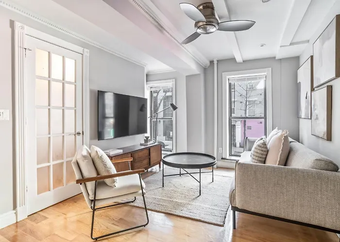 Stylish Midtown 2Bed 1Bth Apartment In The Heart Of Midtown Manhattan