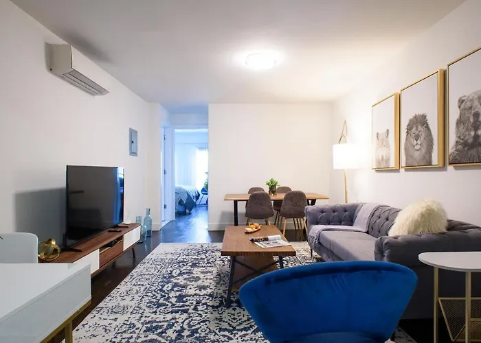 39-3 Newly Renovated 3 Br