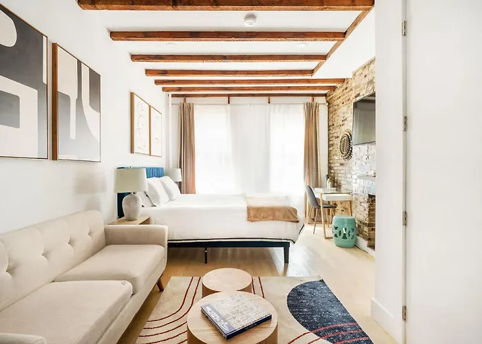 24-15 New Studio Gramercy W&D