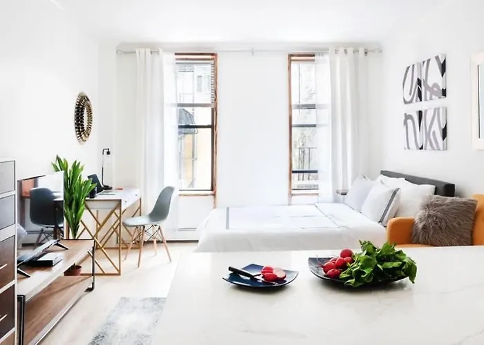 1597-6 Luxury Studio Upper East Side W&D