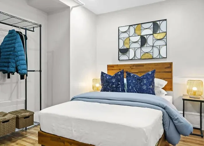 Newly Renovated 2Br With Rare Private Backyard & Bbq