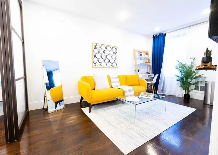 69-4C Brand New Holiday Haven Prime Lower East Side 1Br Apt