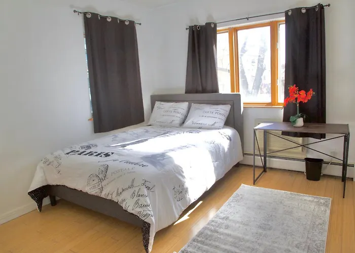 Brightonbeach2-Spacious Room-Close To Beach