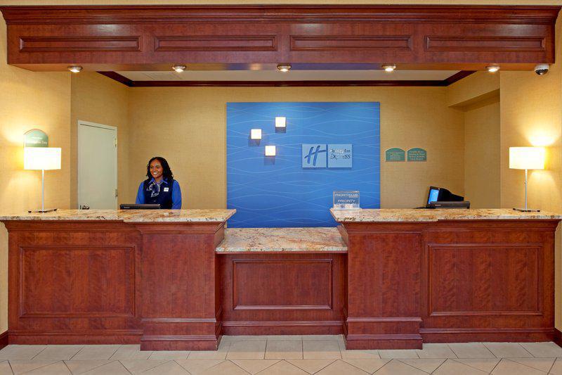 Express Laguardia Airport, An Ihg Nueva York
