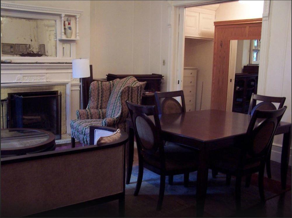 Upper West Side Brownstone 3* New York