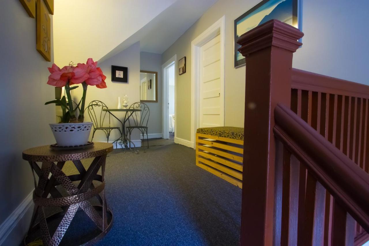A And Fayebed And Breakfast, Inc, Couette-café