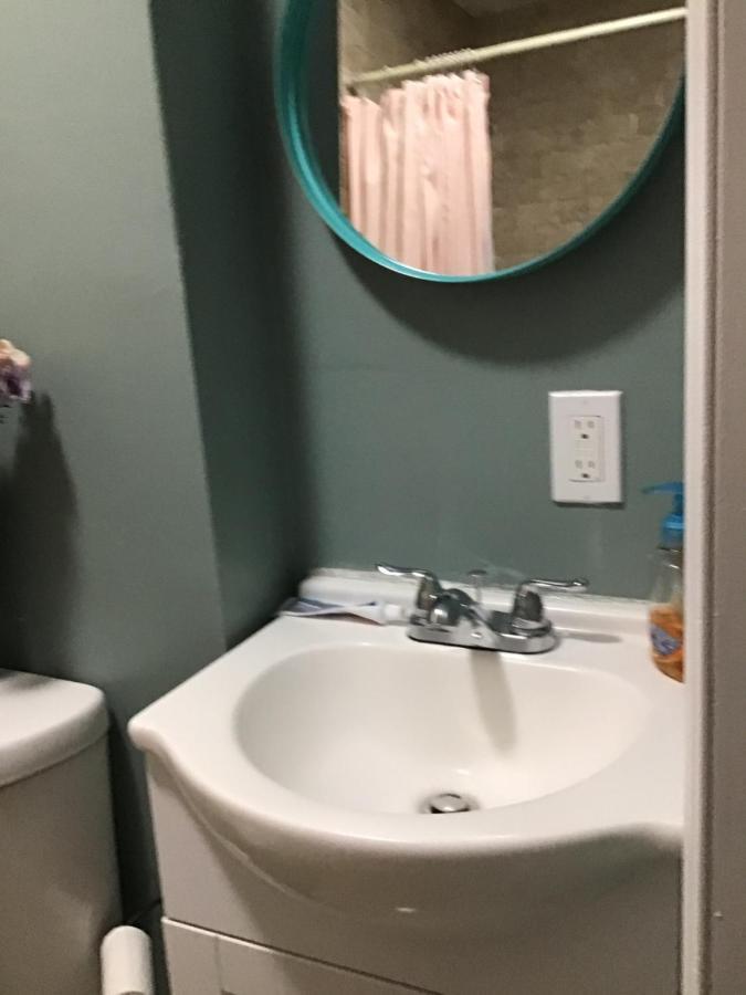 Cozy Near Jfk And Close To Laguardia Habitación en casa particular Nueva York