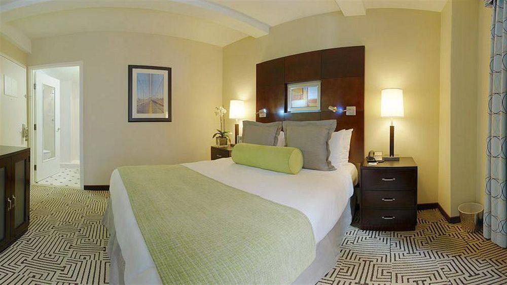 Hotel Aura Times Square Newly Renovated New York
