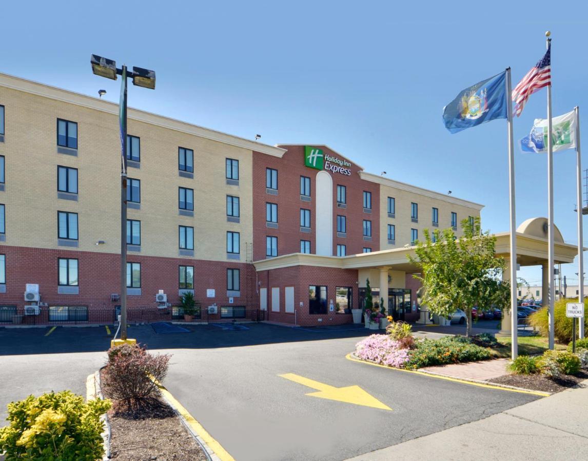 Hotel Express Kennedy Airport 3*