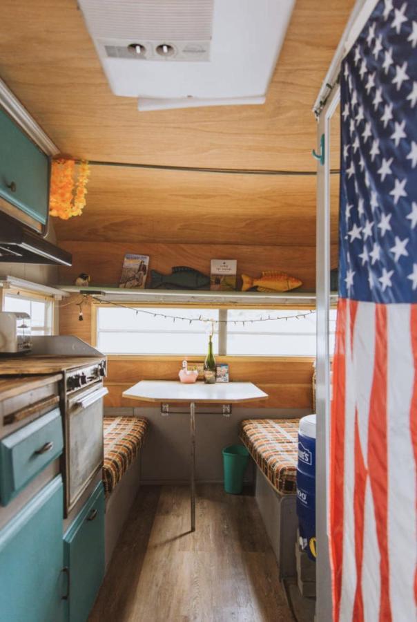 80s Surf Camper In Rockaway Chalé Nova York