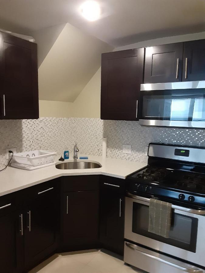 Comfortable And Neat 2 Bdr In Brooklyn Appartement