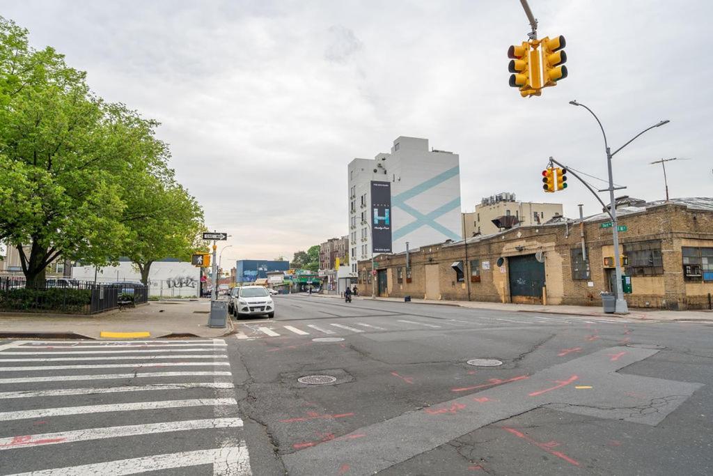 Ninety Five Fordham / St. Barnabas Hospital 4* New York City