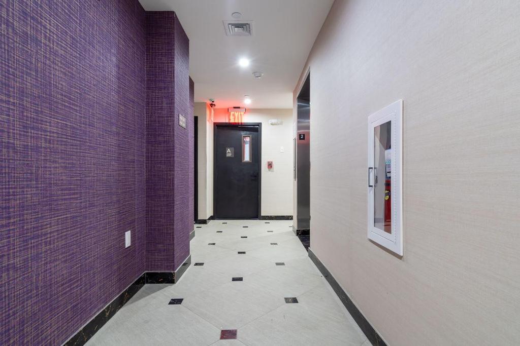 Ninety Five Fordham / St. Barnabas Hospital 4* New York City