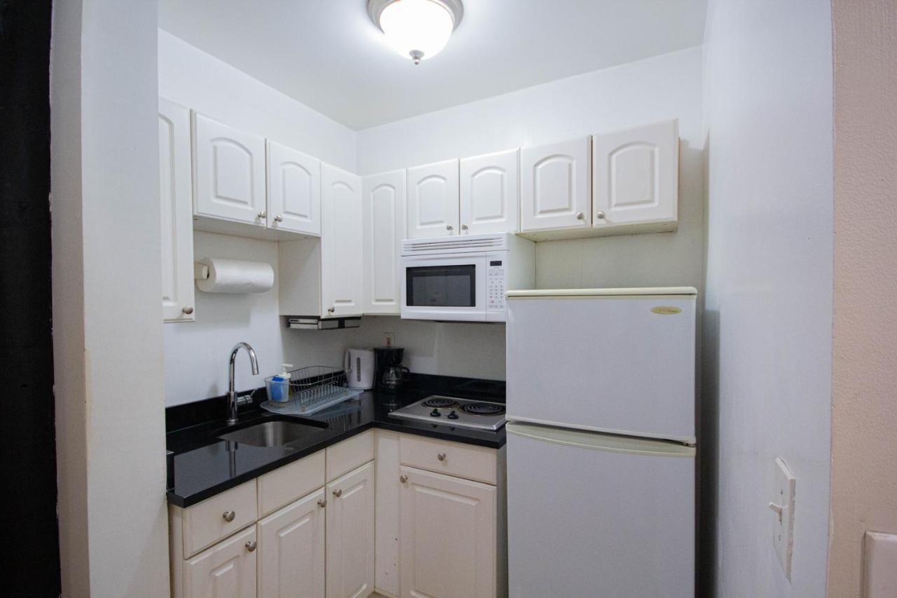- One-bedroom New York