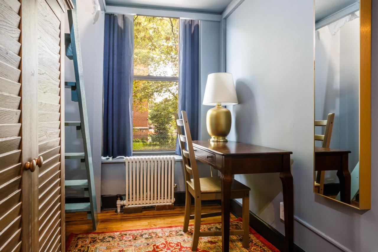 Hostal Lamartine Chelsea *