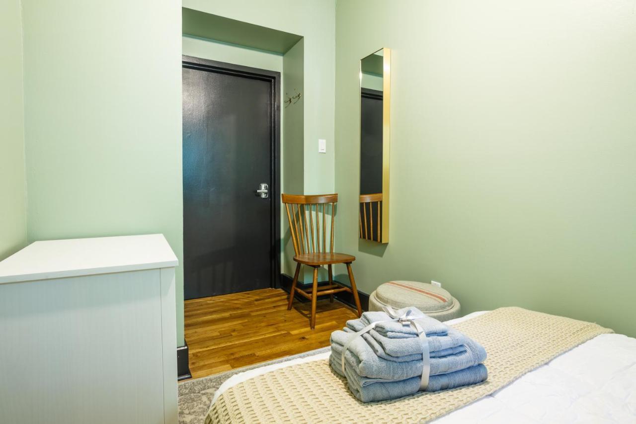Lamartine Chelsea Hostal