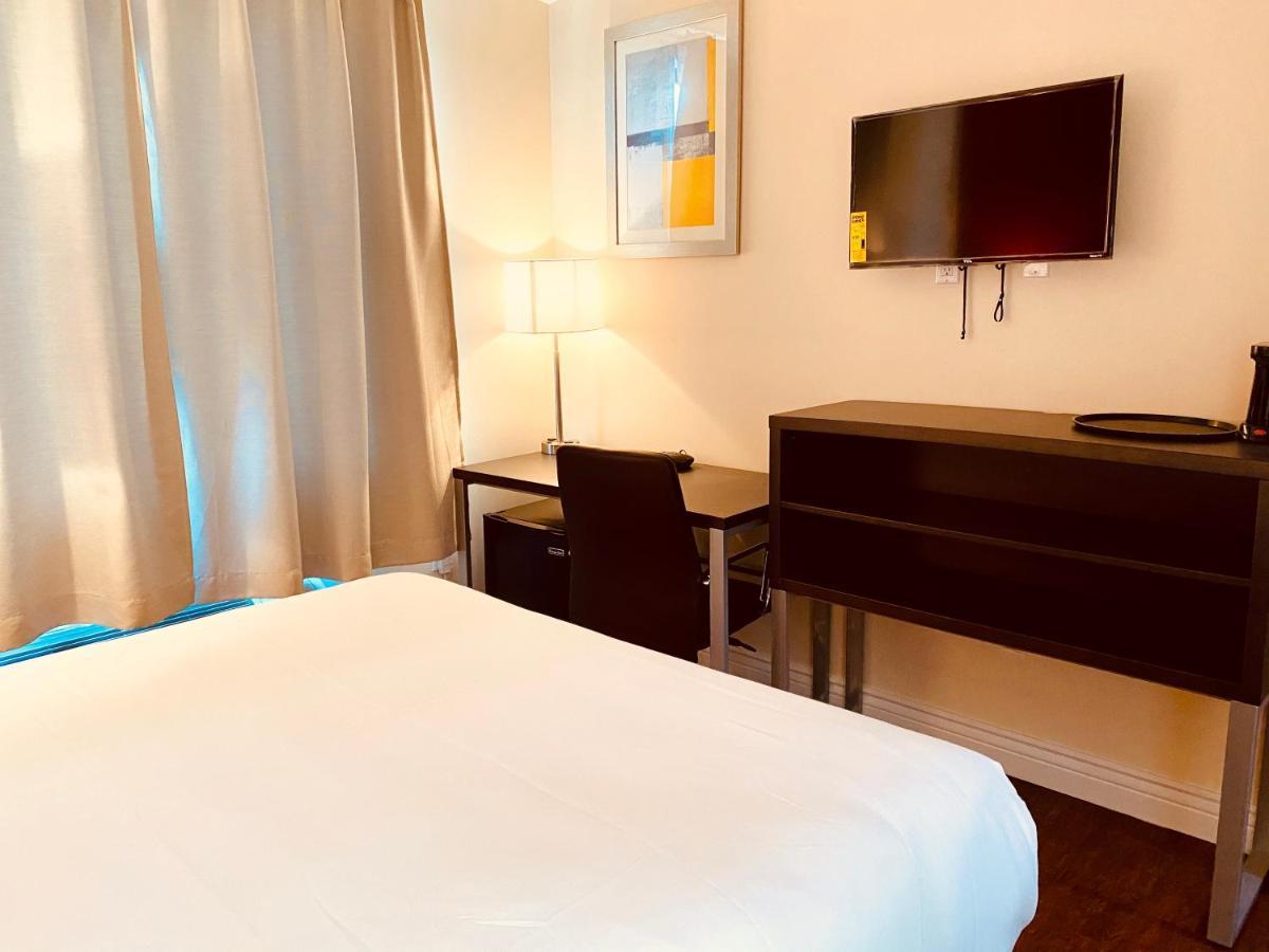 Surface Brooklyn (adults Only) 3*