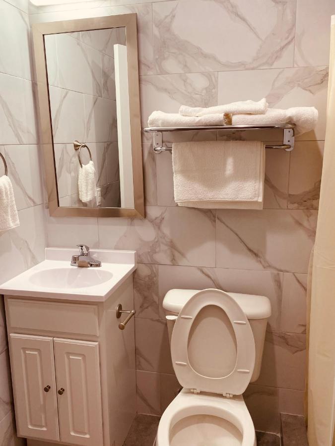 Surface Brooklyn (adults Only) Hotel