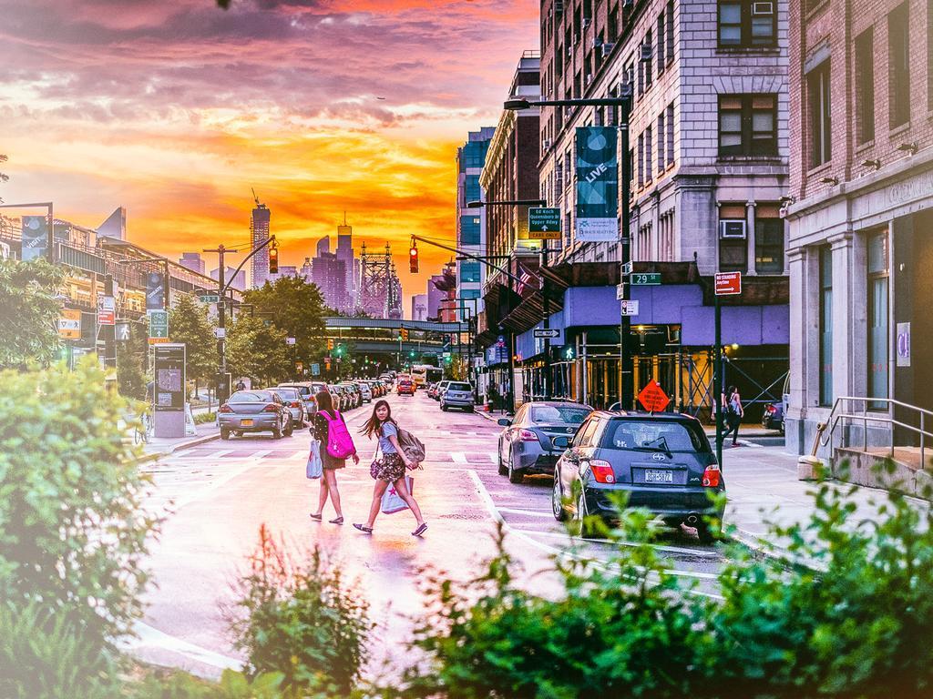 Hostel Q4 And New York City