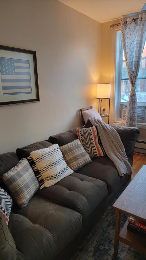 Bright & Cozy East Williamsburg 2 Bedroom Appartement