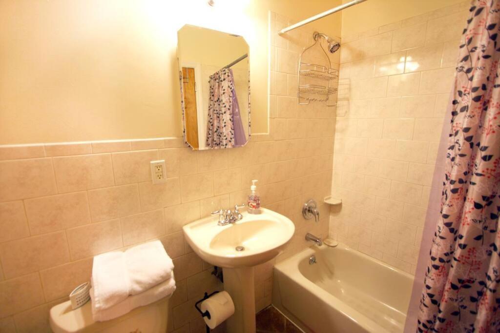136th Unit 1 Appartement