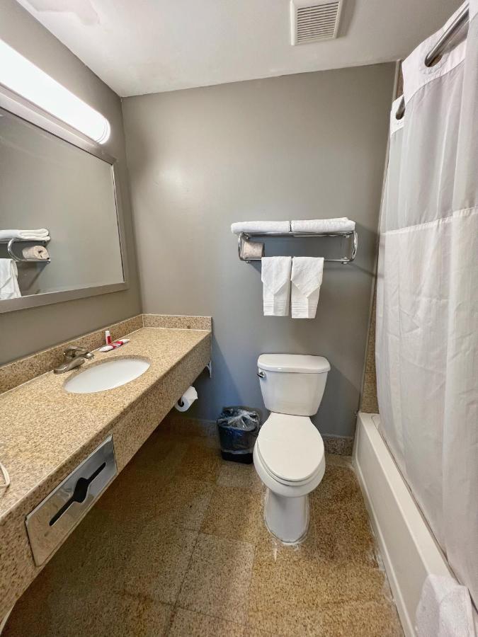 Hotel Ozone Inn&Suites *