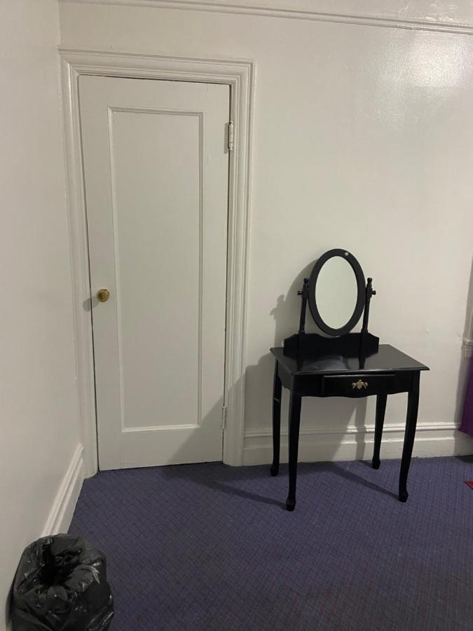 Guest house A Sweet In Queens New York City