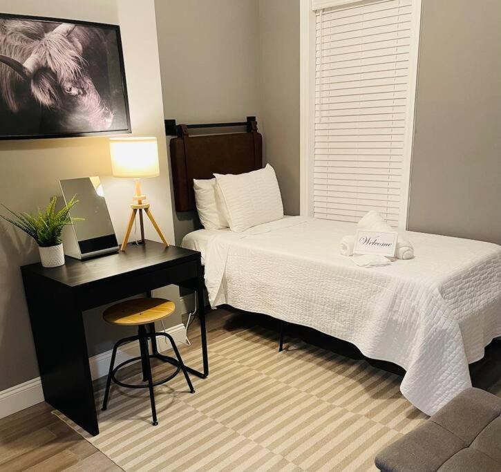 Appartement Luxury 2 Bedroom With Laundry & Close Transport