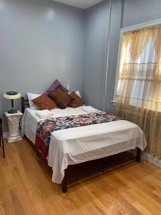 A Lovely In Queens New York City