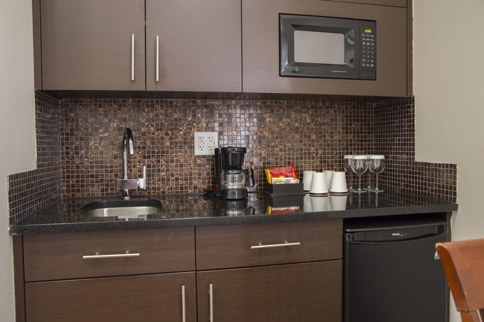 Condor Hotel Brooklyn Hotel 4*