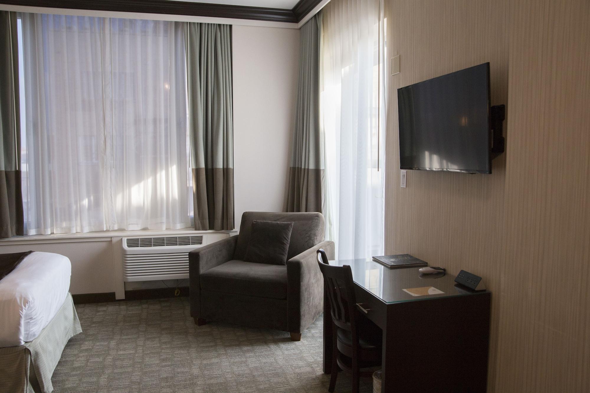 Condor Hotel Brooklyn