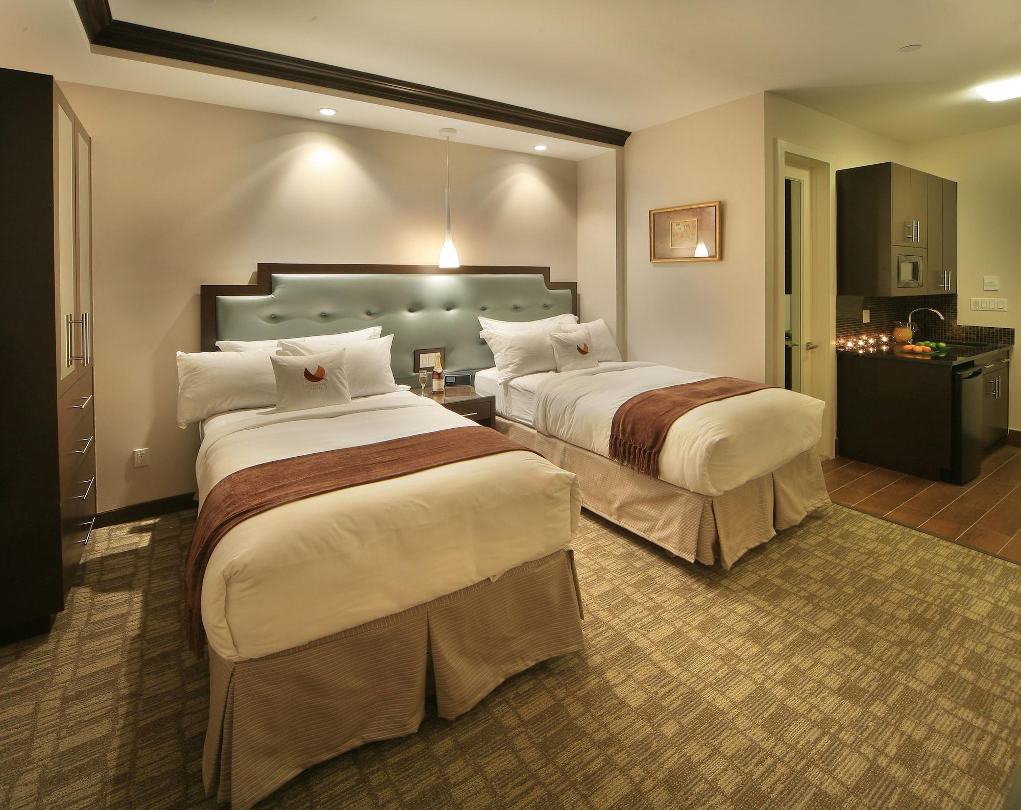 Condor Hotel Brooklyn Hotel