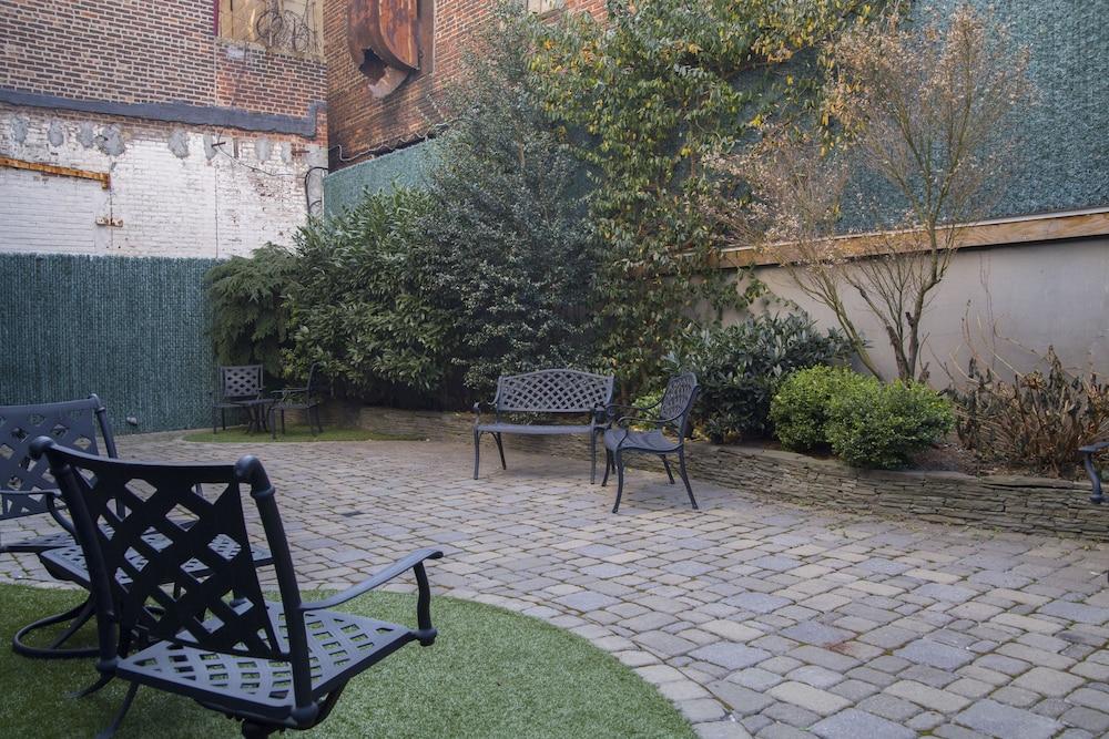 Condor Hotel Brooklyn Hotel 4*
