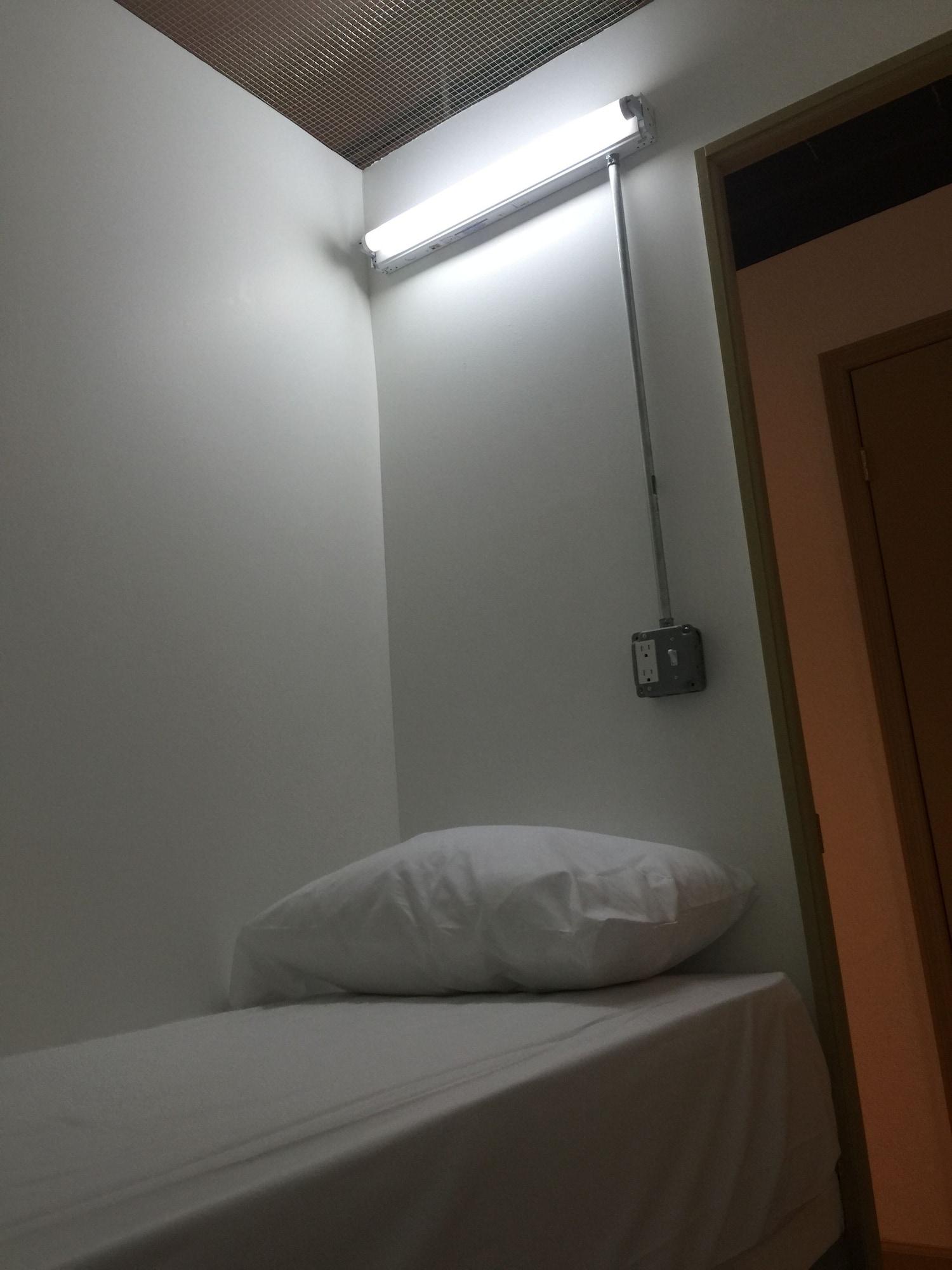Bowery Grand Albergue