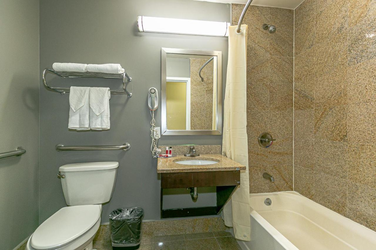 Ozone Inn&Suites * New York
