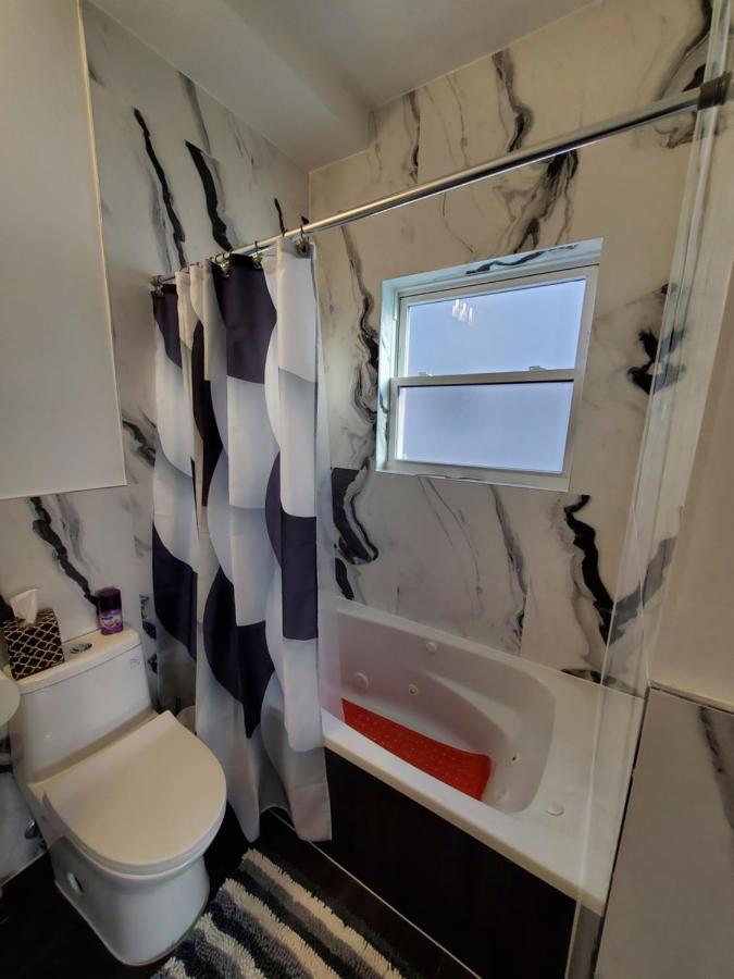 Located 10 Minutes From Jfk Airport Gæstehus New York
