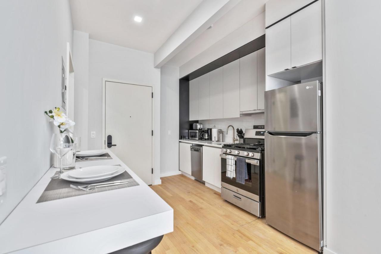 Maison Bella - Modern Studio W Charming Juliet Balcony Vakantiehuis New York