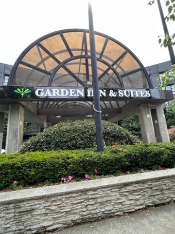 Garden & - Jfk 3*