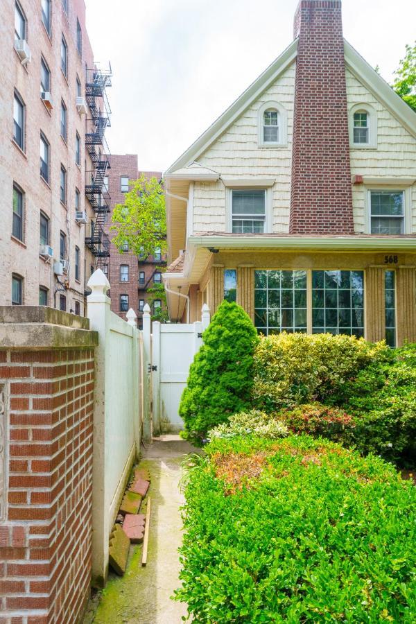 Newly Renovated Beautiful Studio Apt New York City