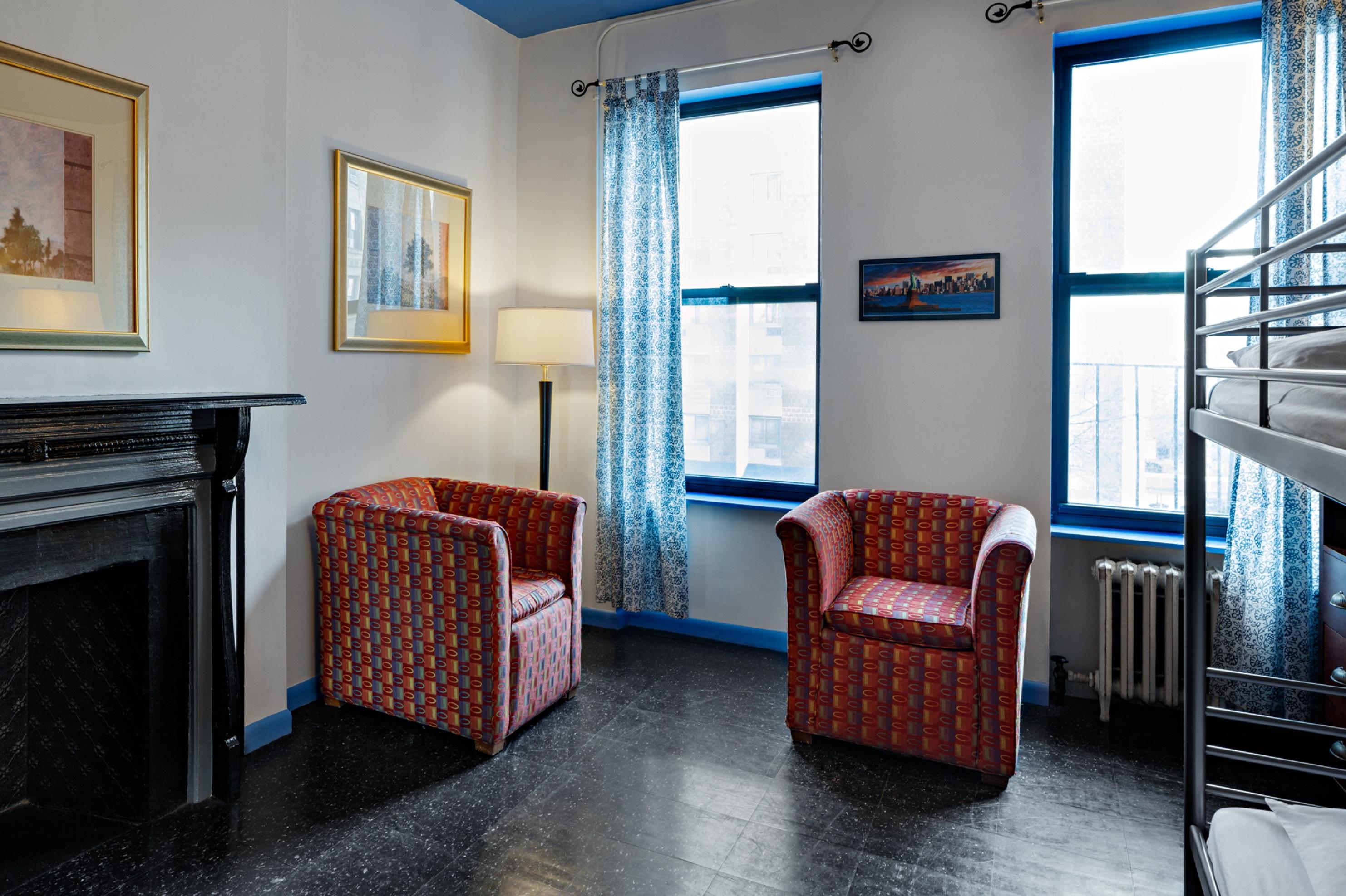 Park West Albergue