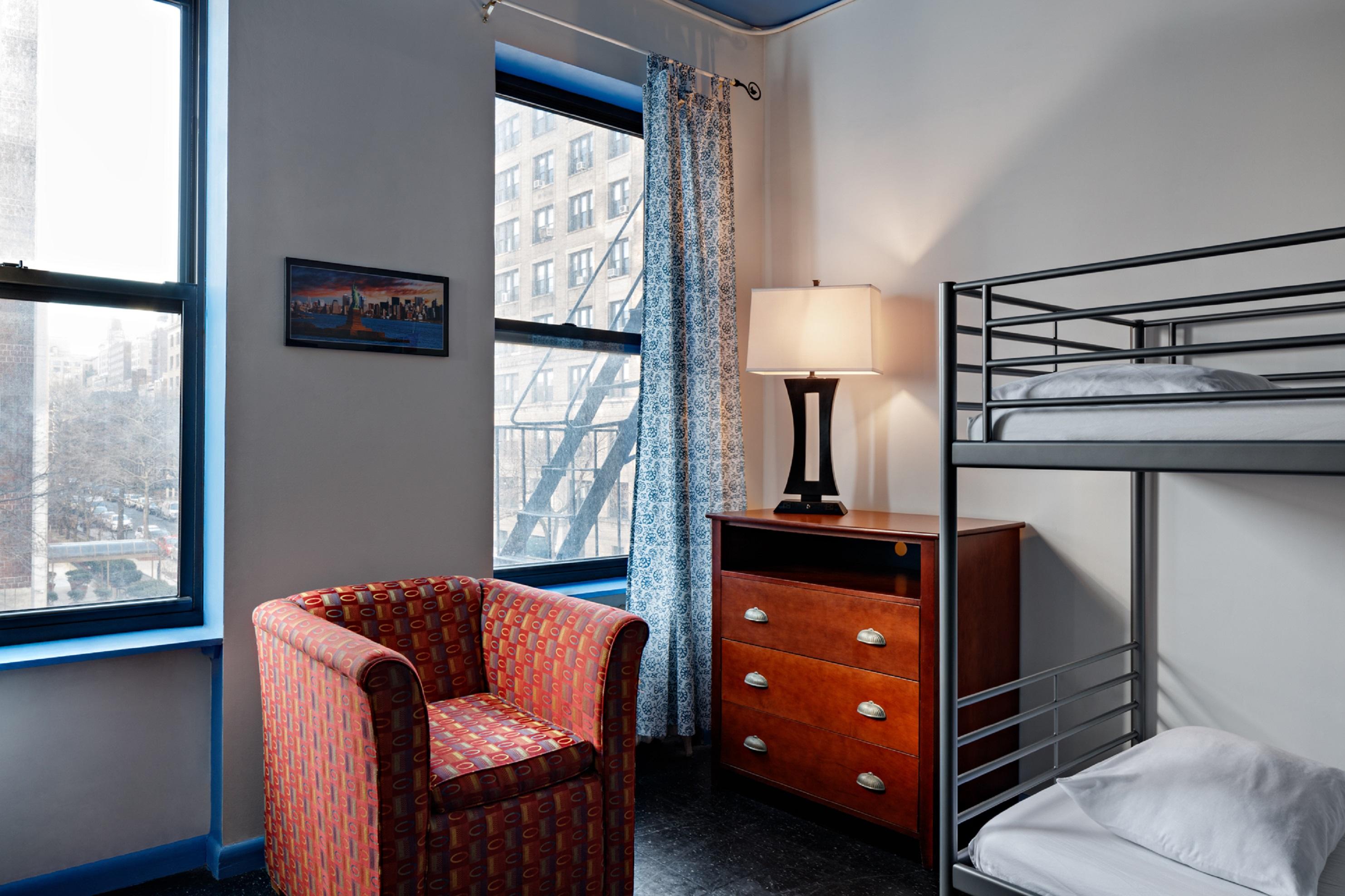 Park West Albergue