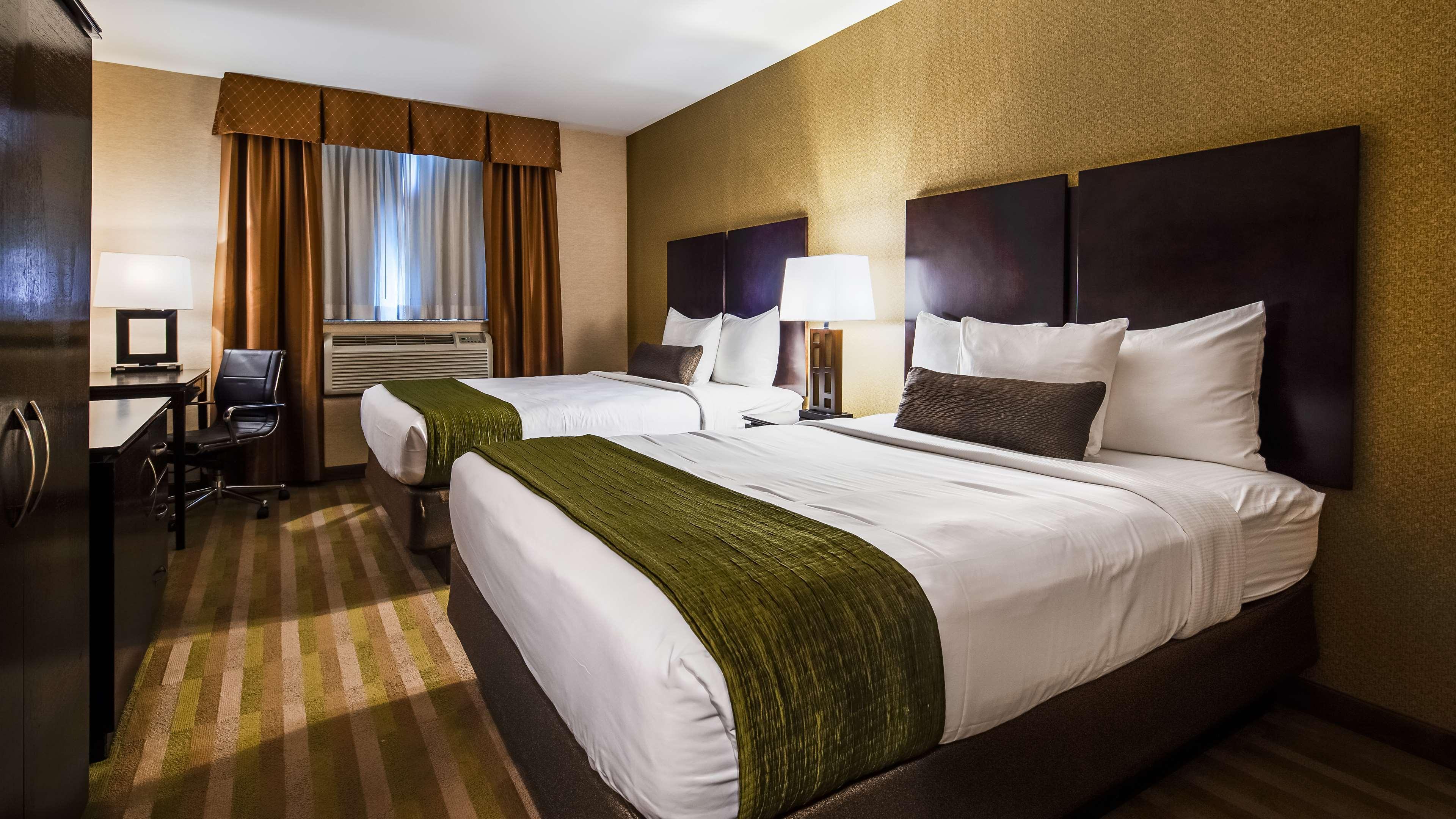 Hotel Western Plaza New York City