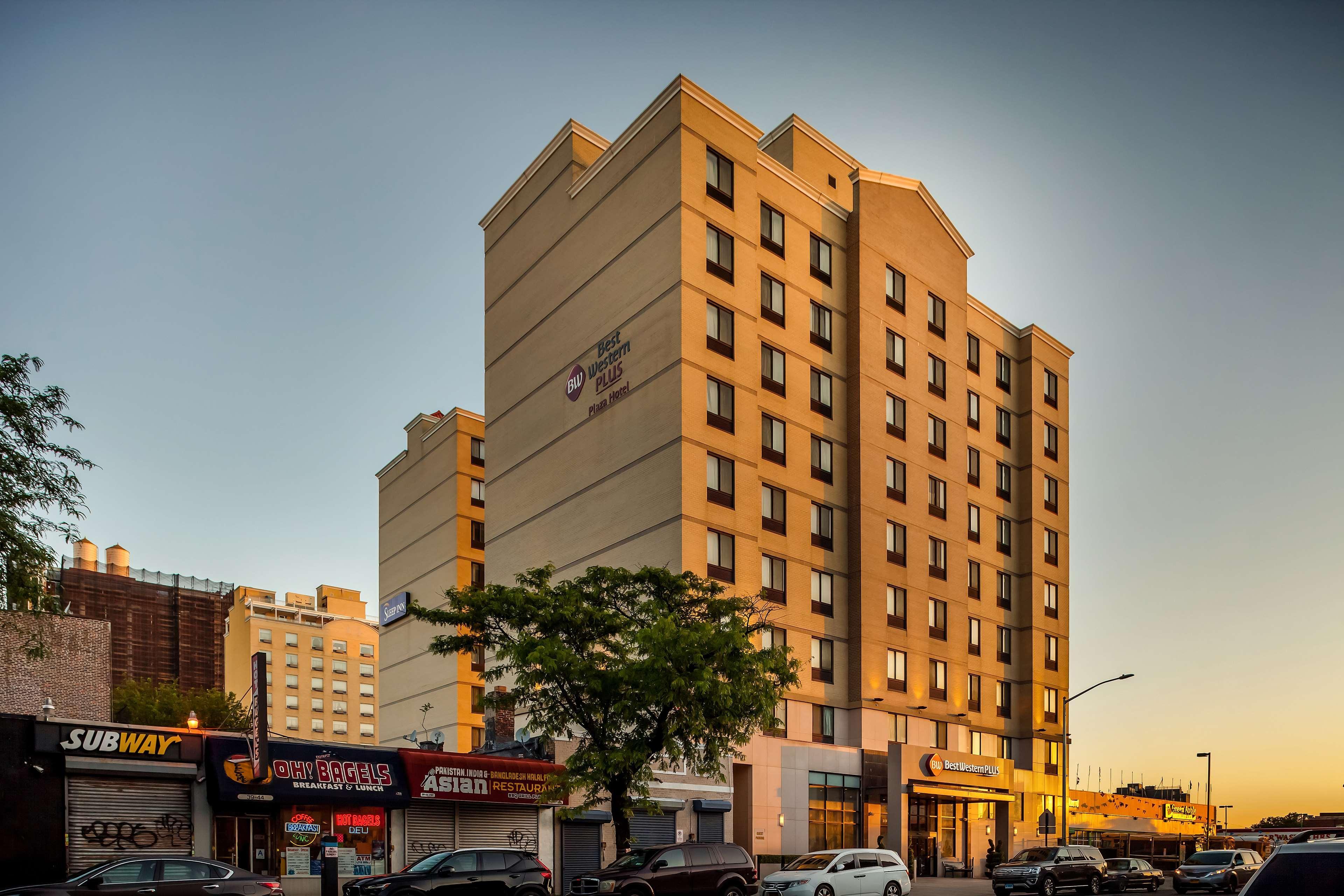 Western Plaza 3* New York City