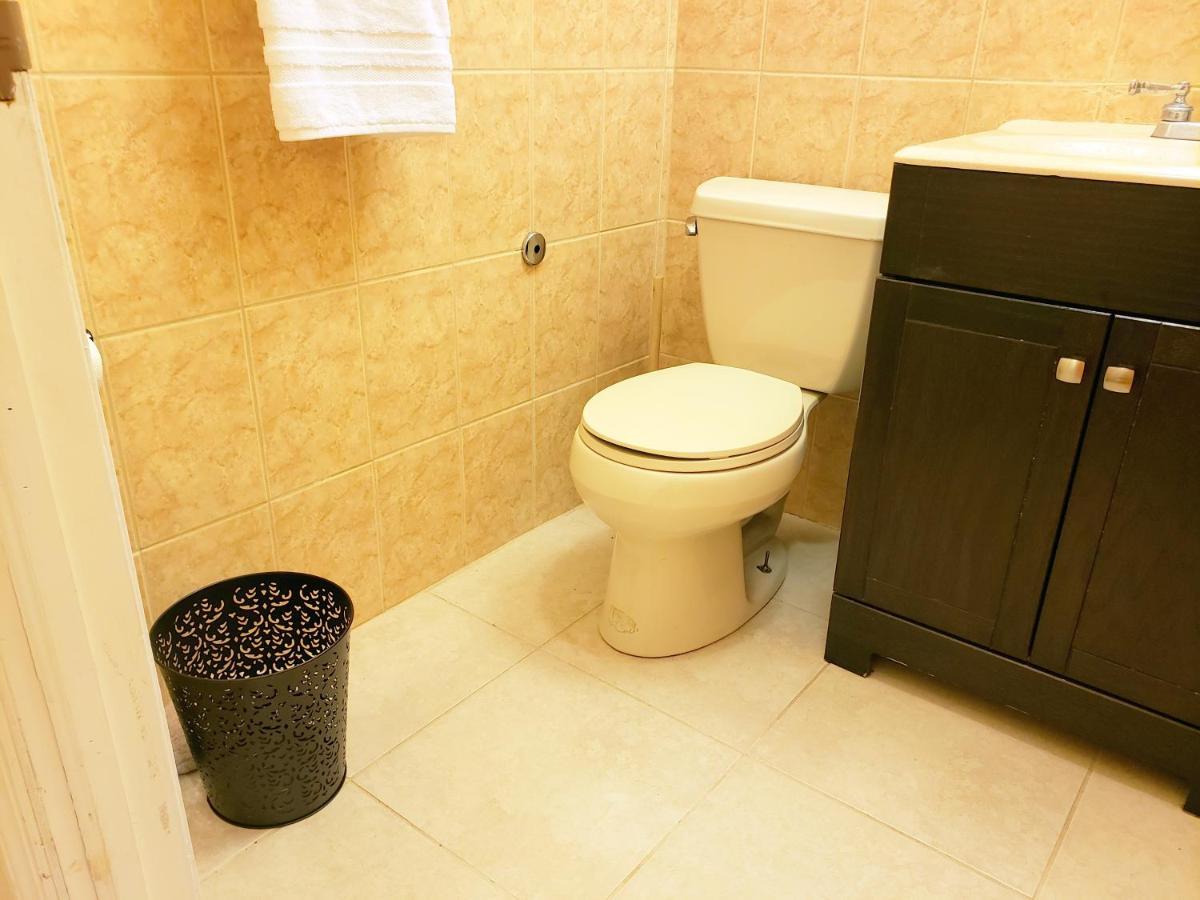 136th Unit 1 Appartement *