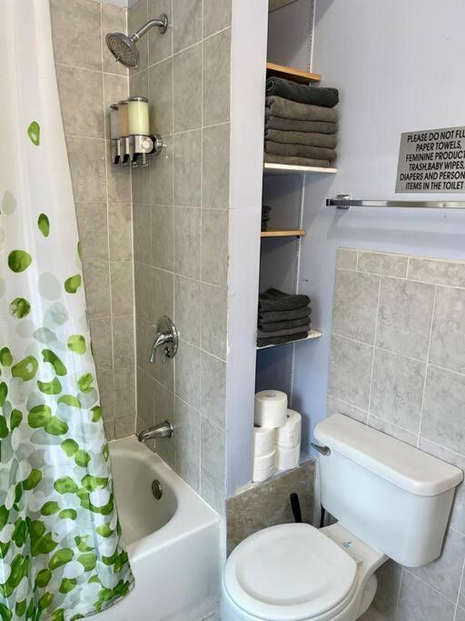 Appartement 3 Bedrooms 1 Bath Apt, 10 Min To Manhattan! *