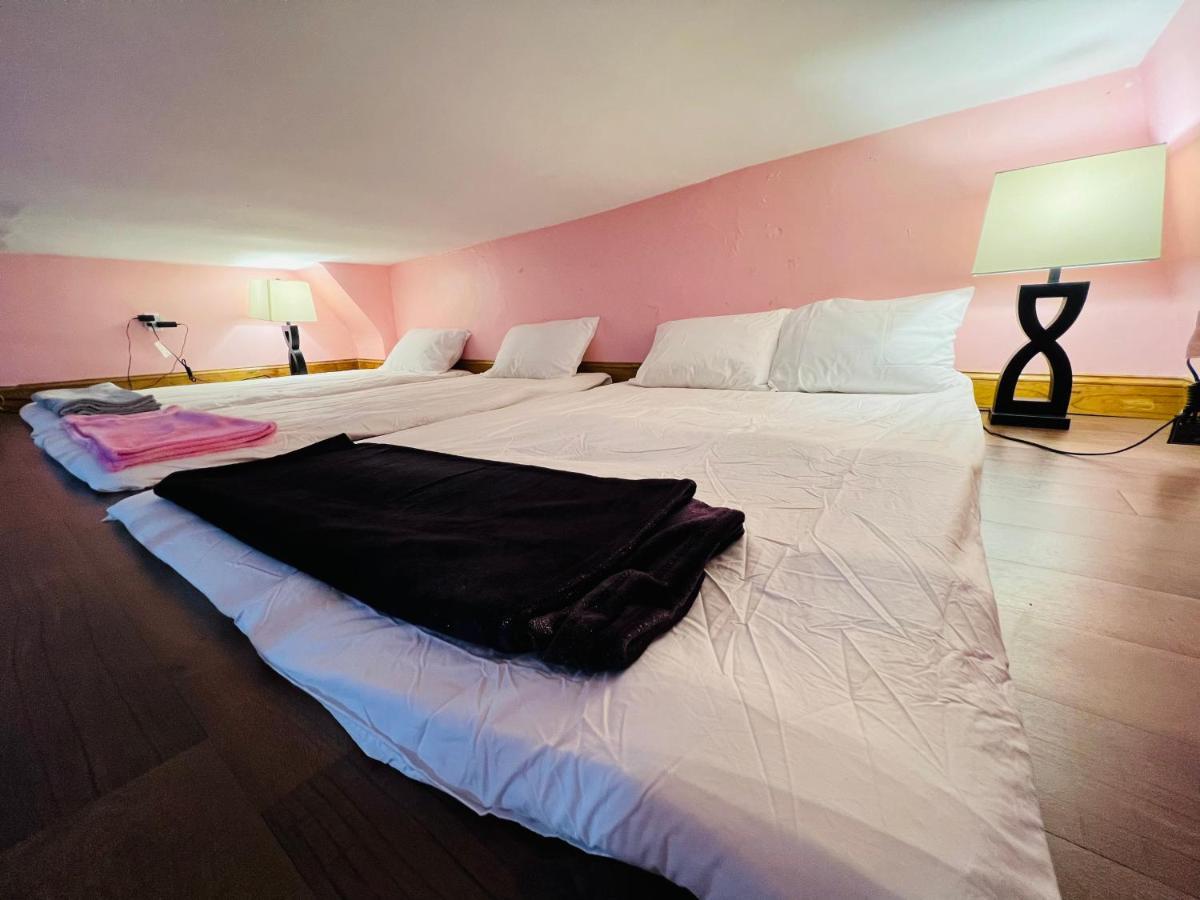 Pink Paradise Pavilion: Nyc Most Insta-worthy Spot * New York