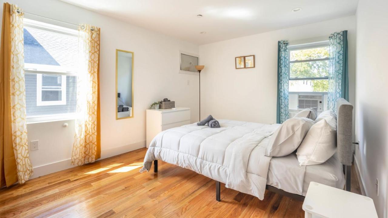 Lovely 3-br In Queens, Near Rockaway Lejlighed
