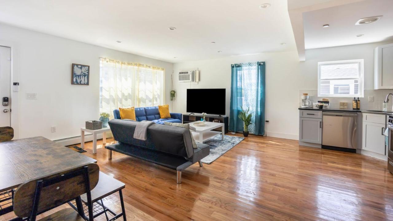 Lejlighed Lovely 3-br In Queens, Near Rockaway New York