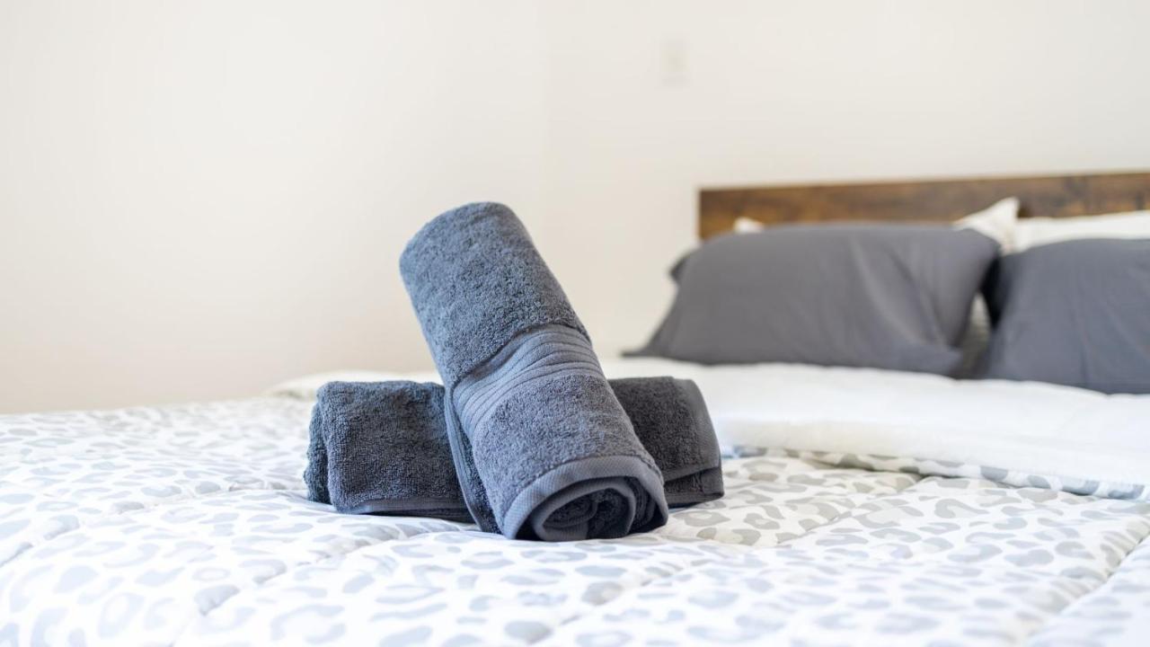 Lovely 3-br In Queens, Near Rockaway Lejlighed