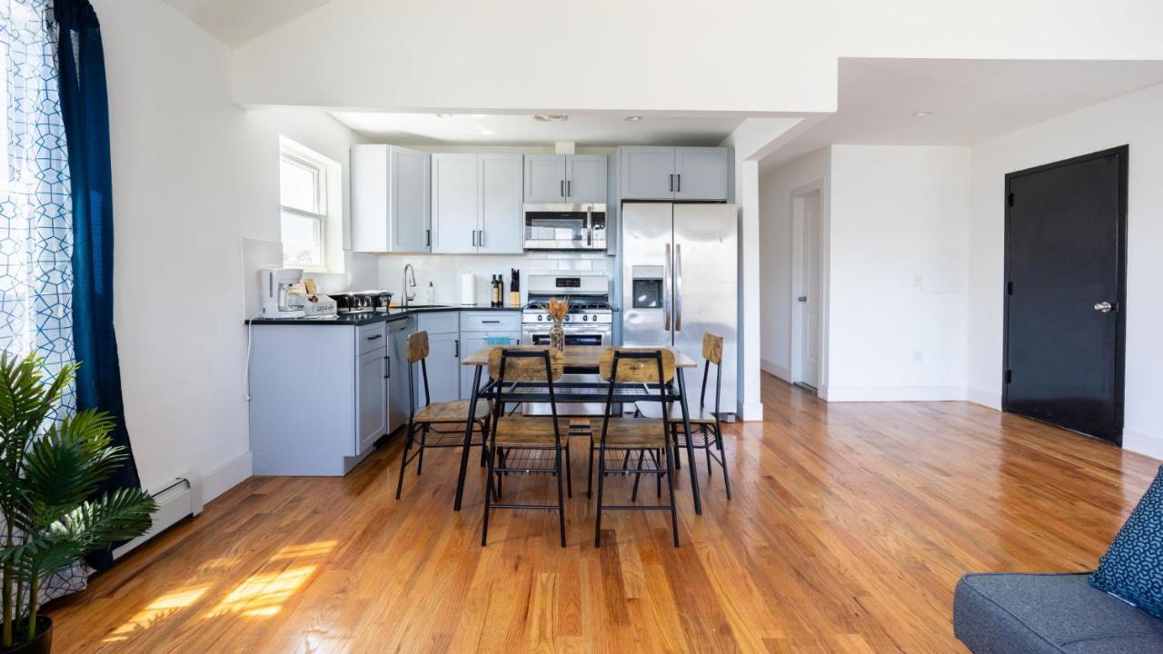 Lovely 3-br In Queens, Near Rockaway Lejlighed *